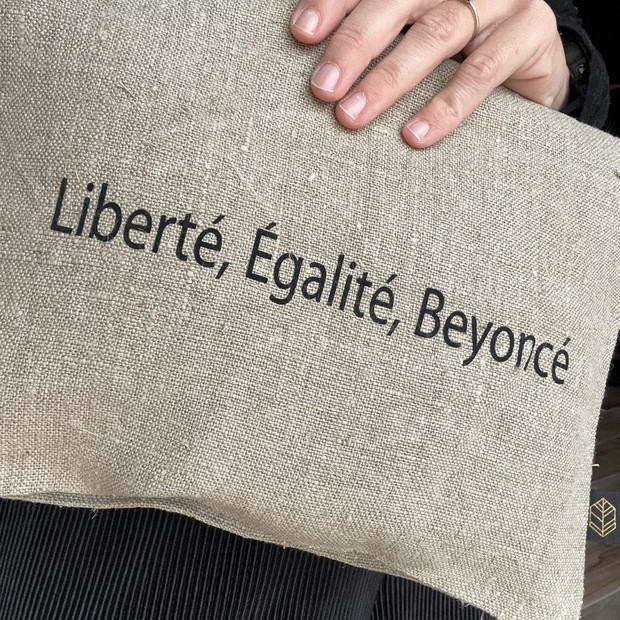Pochette en lin naturel "Liberté, Égalité, Beyoncé"